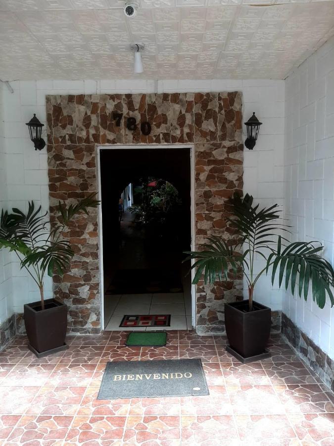 Backpacker Kitara House Otel Tarapoto Dış mekan fotoğraf