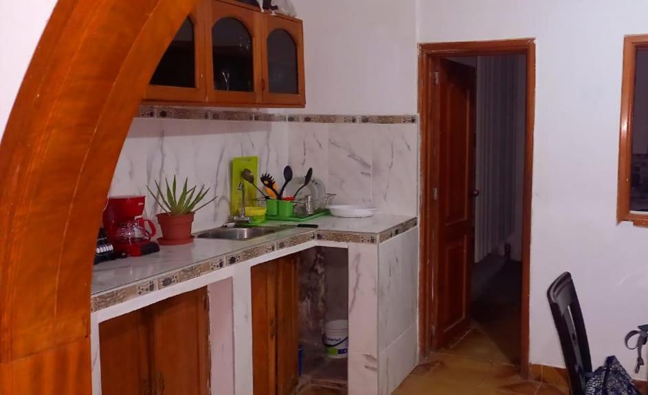 Backpacker Kitara House Otel Tarapoto Dış mekan fotoğraf
