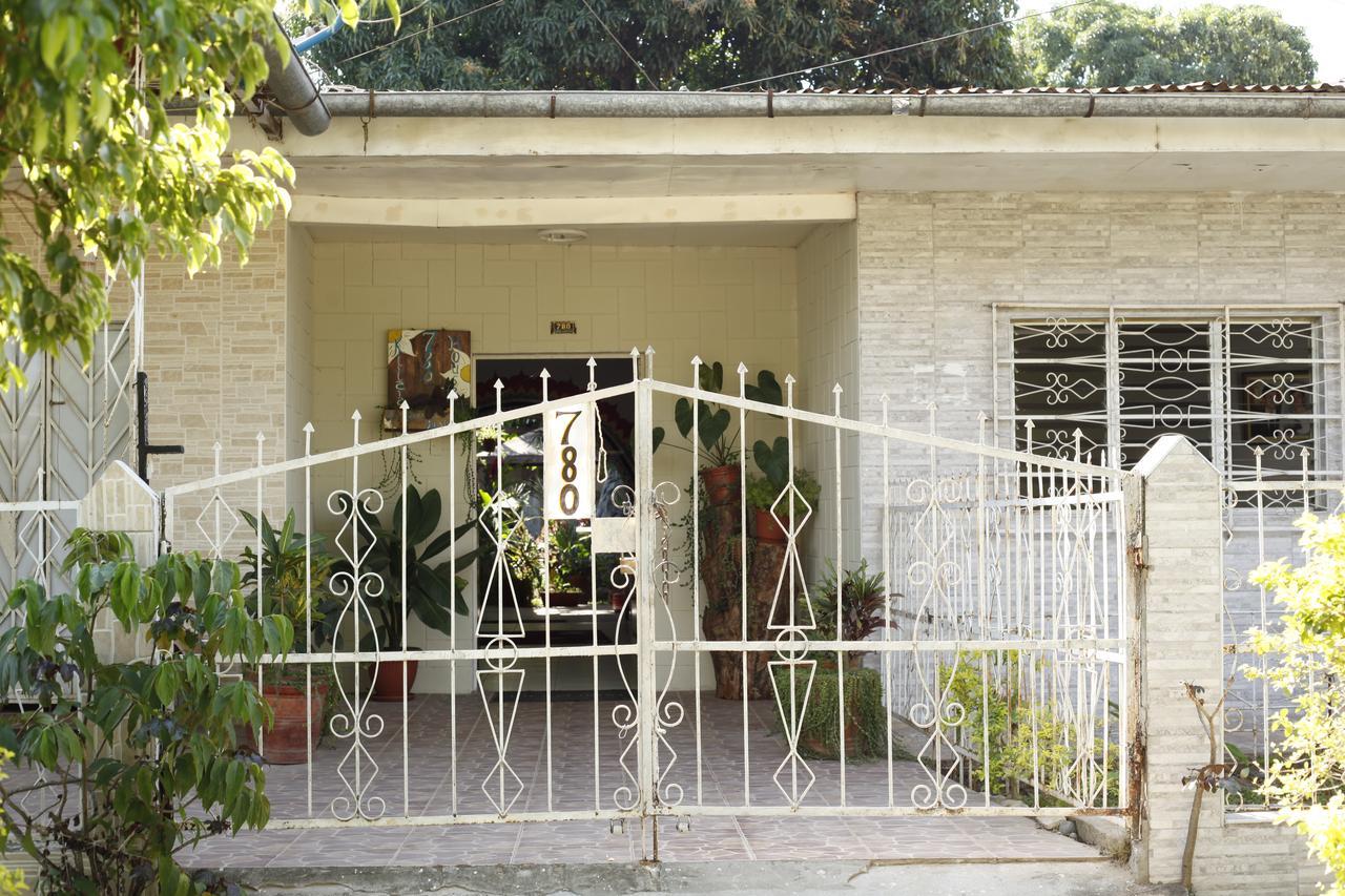 Backpacker Kitara House Otel Tarapoto Dış mekan fotoğraf